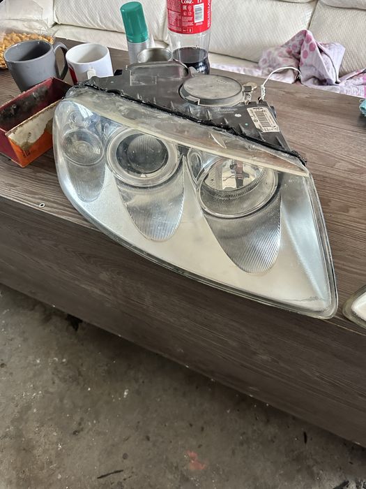Продам фары Туарег 1 дорест