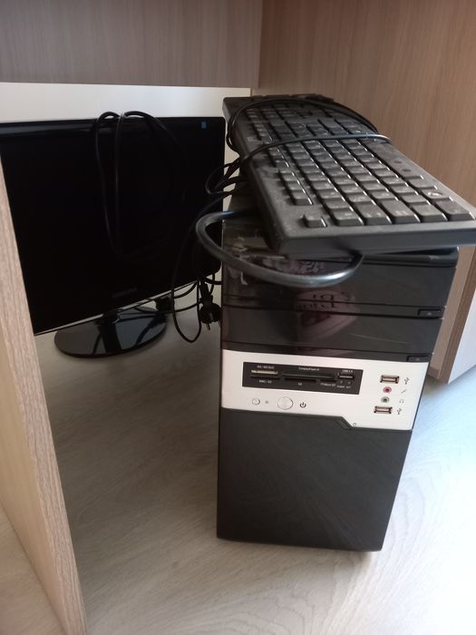 Продам компьютер рабочий