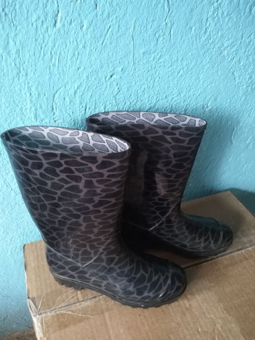 Сапоги резиновые 37 размер