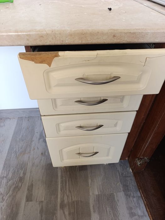 Кухонный гарнитур