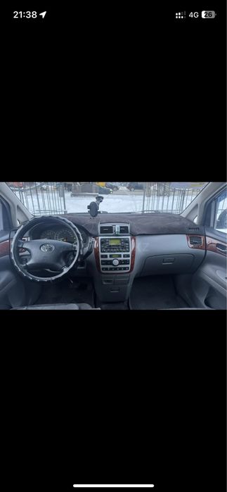 Toyota. Avensis  verso.