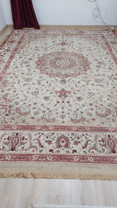 Ковер 3 на 4 в отличном состоянии