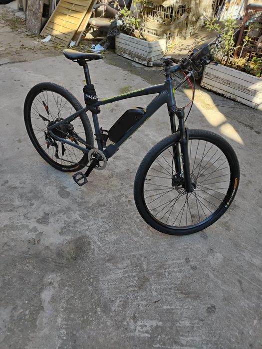 Vand bicicleta. Pretul este negociabil.