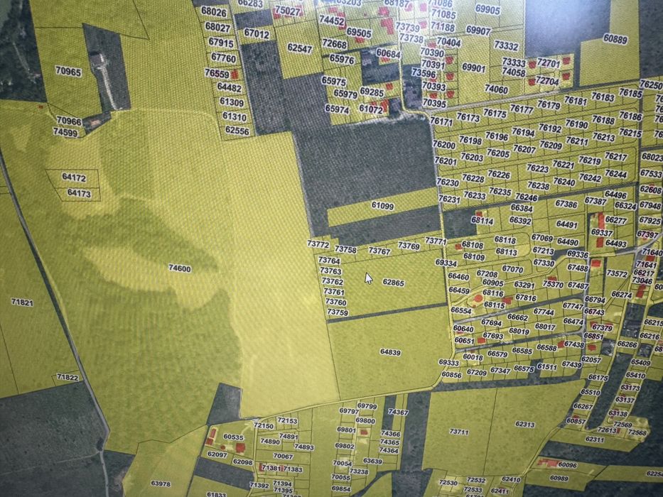 Vand parcela de teren 656 mp in Visani