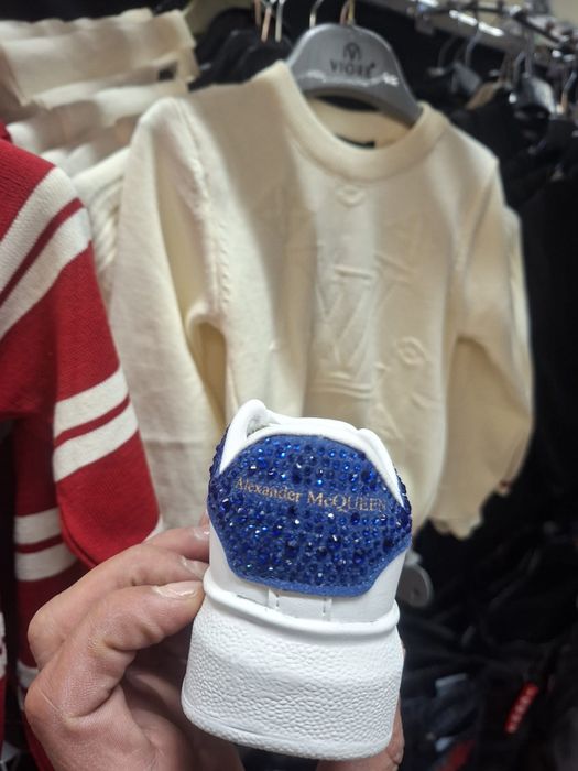 Mq copii cu pietricele diferite culori verificare colet