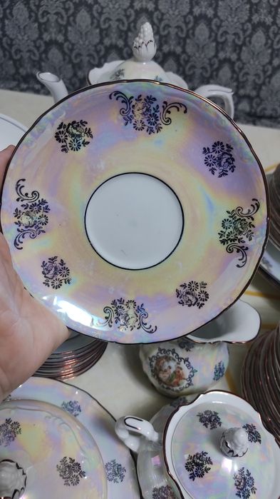 Madonna komplekt, original Chexiya.
Chashkani tegidigi mayda taryelka