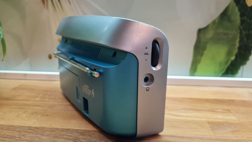 Портативно радио Grundig Music 60