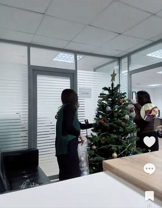 Ель 180 см с шишками ,