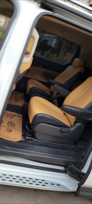 Kia Carnival  2022 model