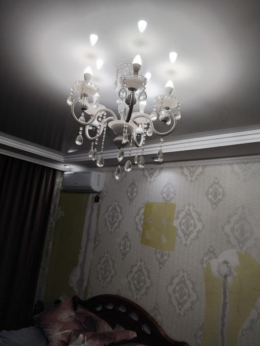Продам люстры две штуки