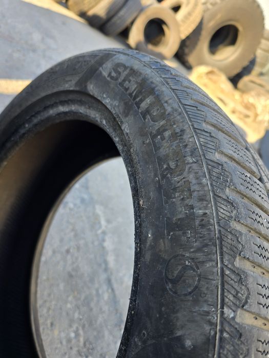 Anvelope de iarna 225-50r17 Semperit