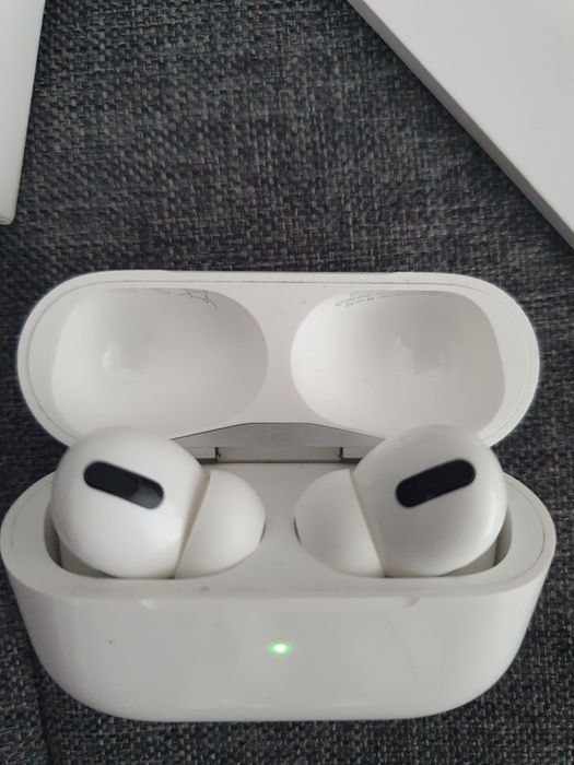 Безжични слушалки Apple AirPods  Pro +Magsafe case