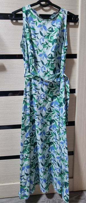 Продаются женские вещи