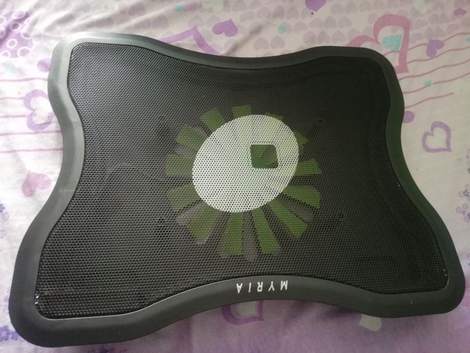 Cooler myria pentru laptop și tabletă. Suport de răcire. Nou.