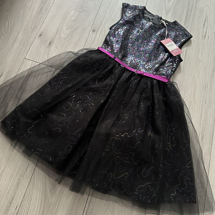 Rochita neagra fete 9-10 ani (11) noua