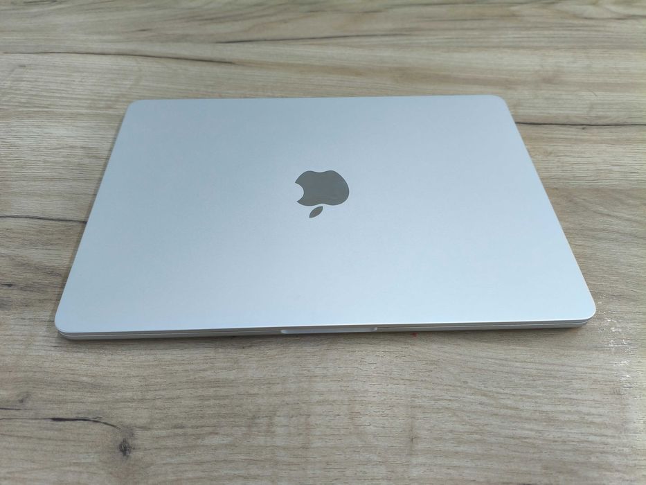 Apple MacBook Air 2025/M4/16GB/SSD256 GB/ 13.6