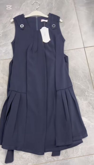 Продаю новую школьную форму