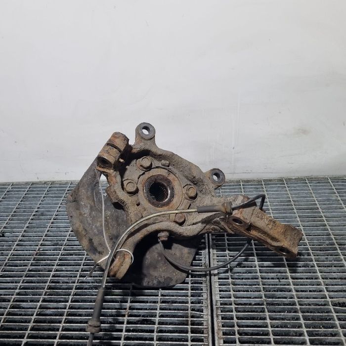Fuzeta dreapta fata Renault Koleos 2.0 D 2008 - 2011 Manuala 6 Trepte M9R832 Euro5 ...
