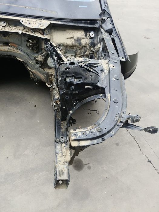 lonjeron stanga  bmw 7 g11  2019