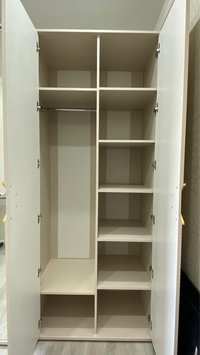 Продается Спальный Гарнитур