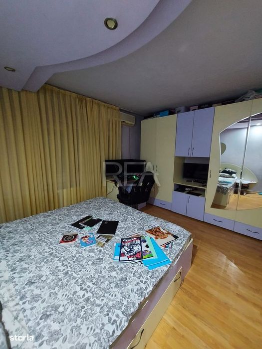3 camere Vitan Mall, parcare, an 1989, metrou, 85 mp