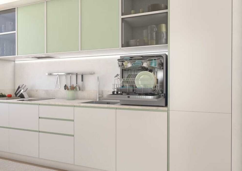 Нова малка съдомиялна кубче Candy CP 8F9FFA Rapidó 8 комплекта