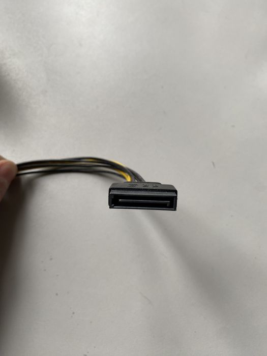 Cablu 6pin tata la SATA tata