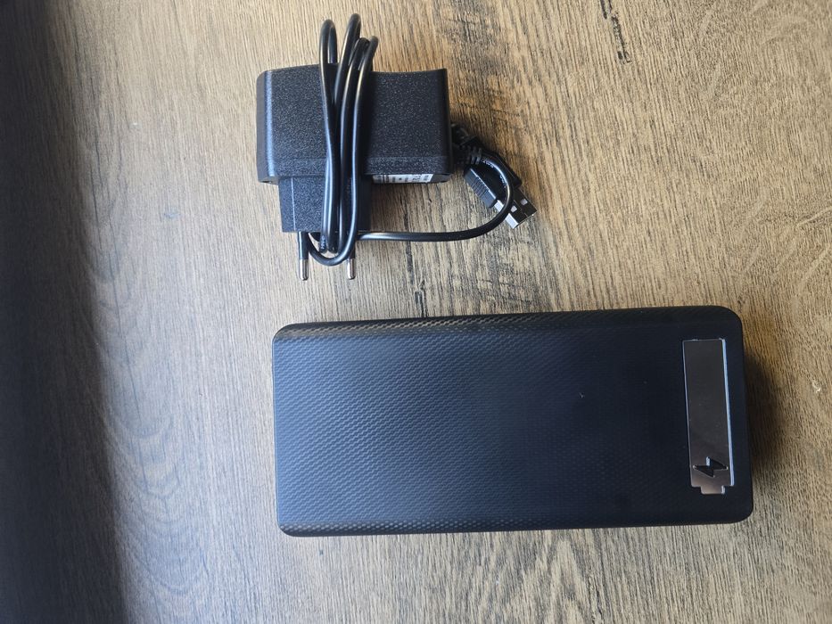 Jammer Powerbank 7W (300-915 MHz едновременно)