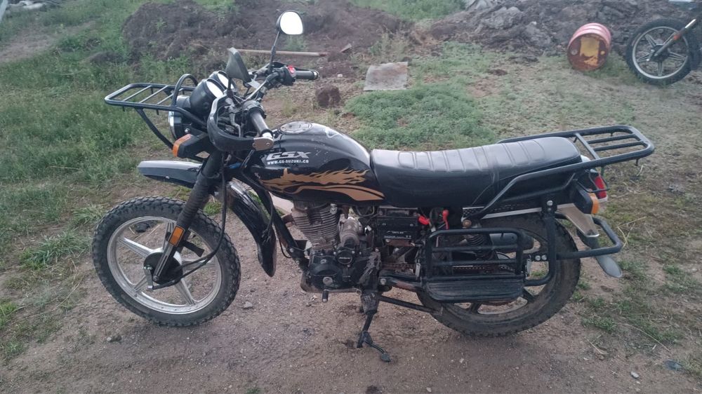 Продам мотоцикл 200 куб