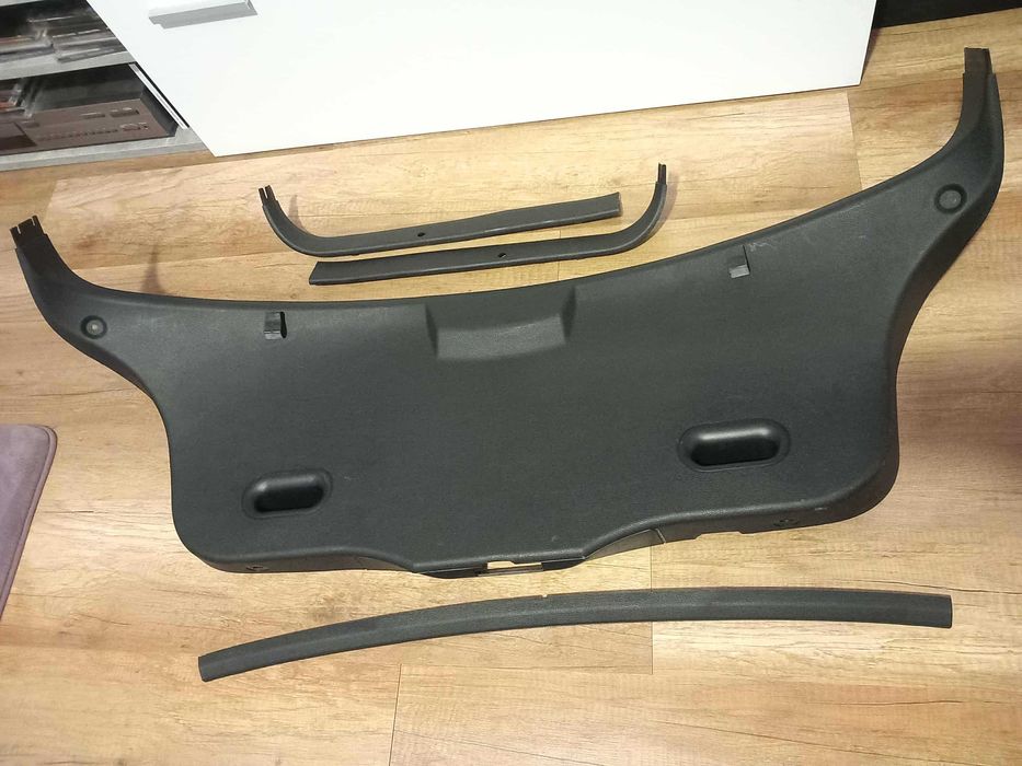 Салон за E36 Compact и много други дреболии