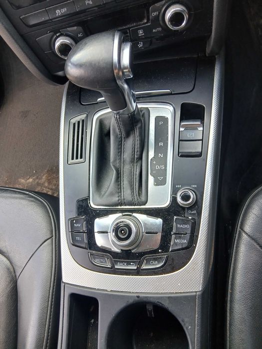 Dezmembrari  AUDI A4 B8  facelift ,2.0 TDI cutie multitronic