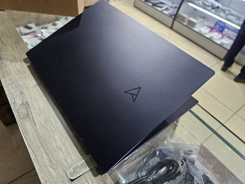 Asus ZenBook UM3402Y OLED 3K