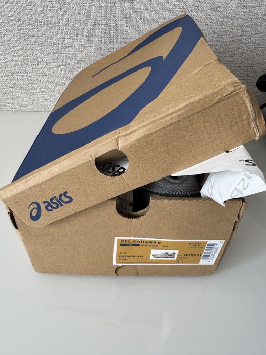 Кроссовки ASICS Gel-Kahano 8