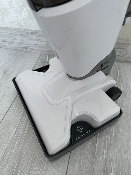 Вертикальный пылесос Dexp