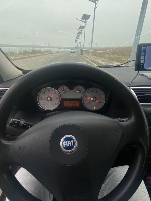 Vand sau schimb Fiat stilo 1.9 multi j