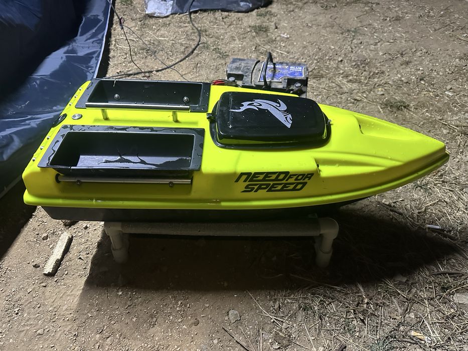 Лодка за захранка Need For Speed