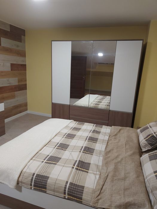 Дава се под наем Двустаен апартамент в Горна Оряховица - 65 кв.м за 298.86 € - Снимка #2