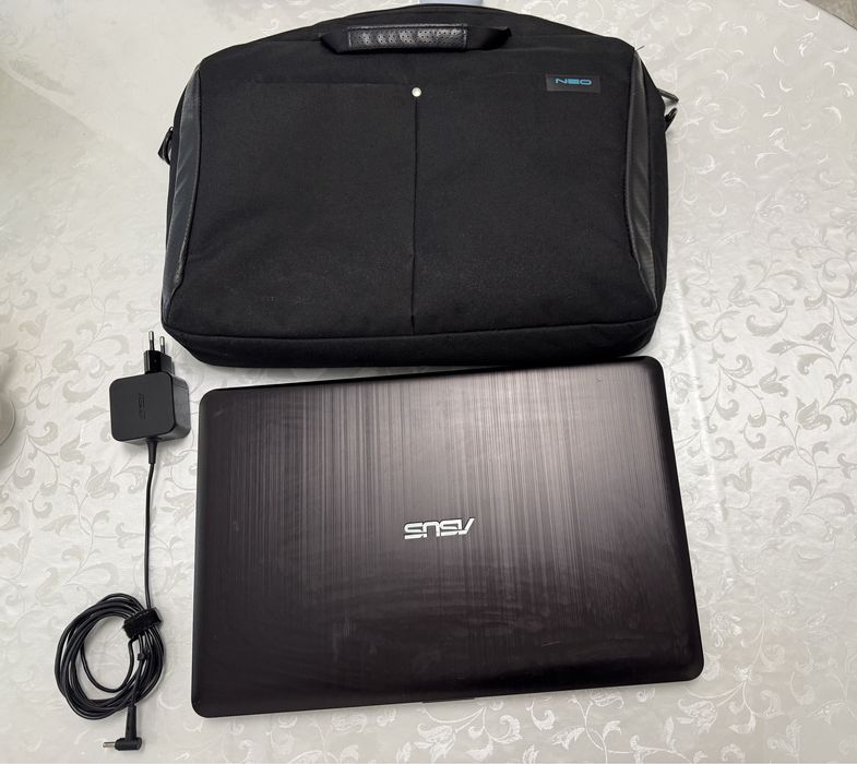 Asus Vivobook 15 Intel Pentium 4417u | 4GB | 500GB