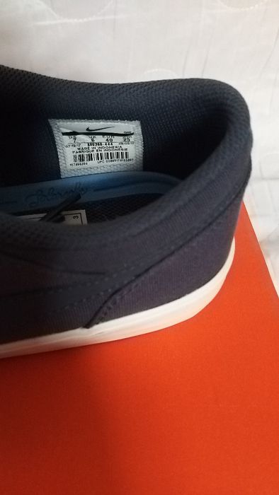 маратонки/гуменки Nike