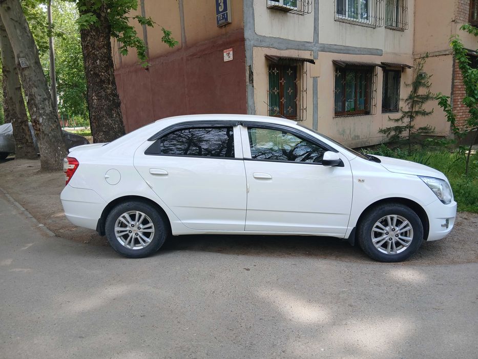 Chevrolet Cobalt 2020 — 4