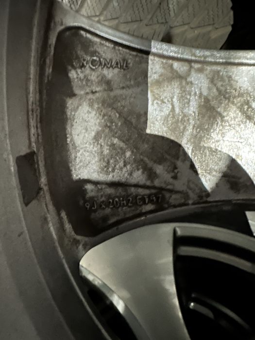 Оригинални 20”джанти мерцедес GLE с зимни гуми Nokian