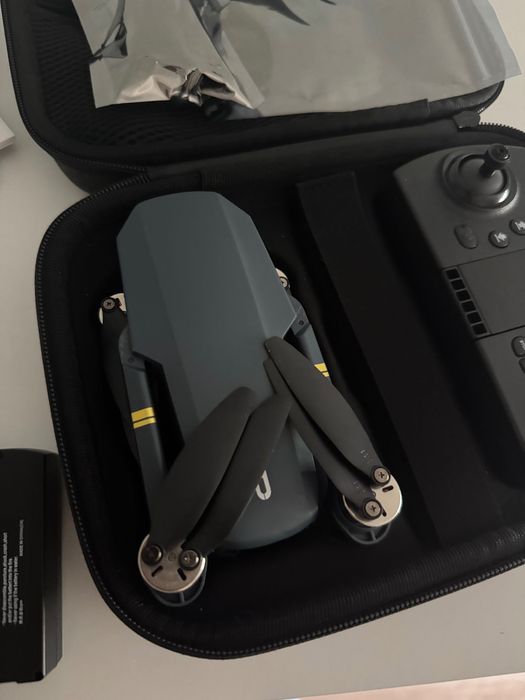 Чисто нов сгъваем дрон Chubory F89 Micro Foldable Drone Set