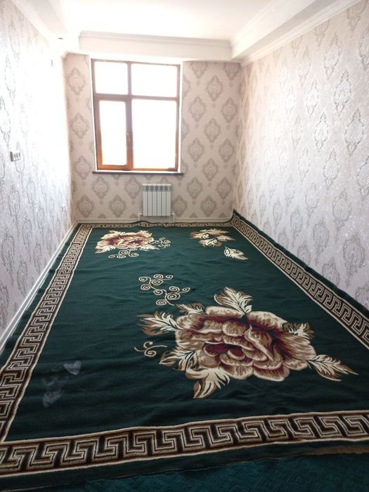 Soat oldida nasimiy tepasi