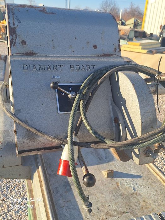 Машина за рязане с диамантен диск