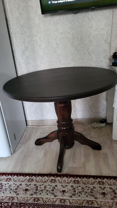 Продам круглый стол премиум-качества