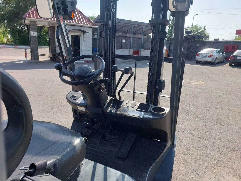 Toyota 8FG15 \ 3м, 1.5т, автомат, газ-бензин,2017 г.