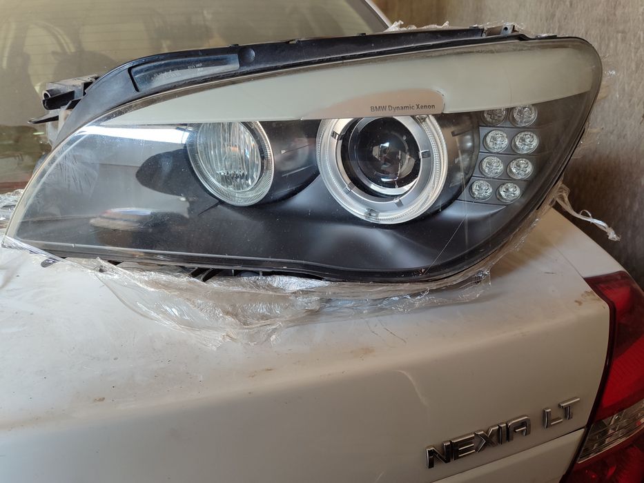 BMW 7.  Фары передние F02 Комплект 2 Фары. Родные немецкие