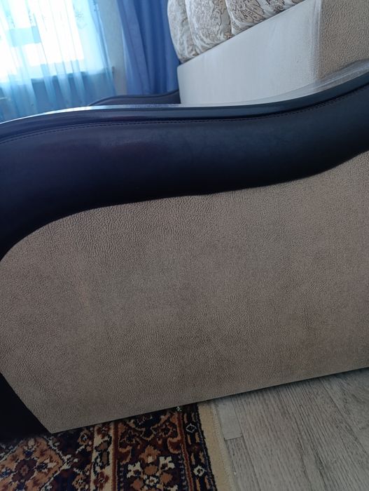 Продаётся диван и пуфик