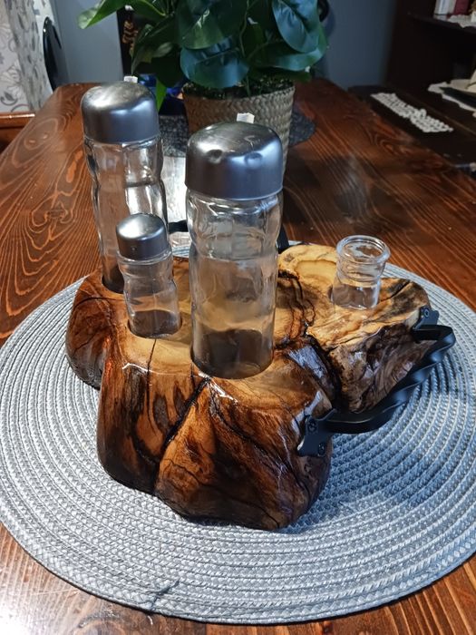 Оливерник от акация