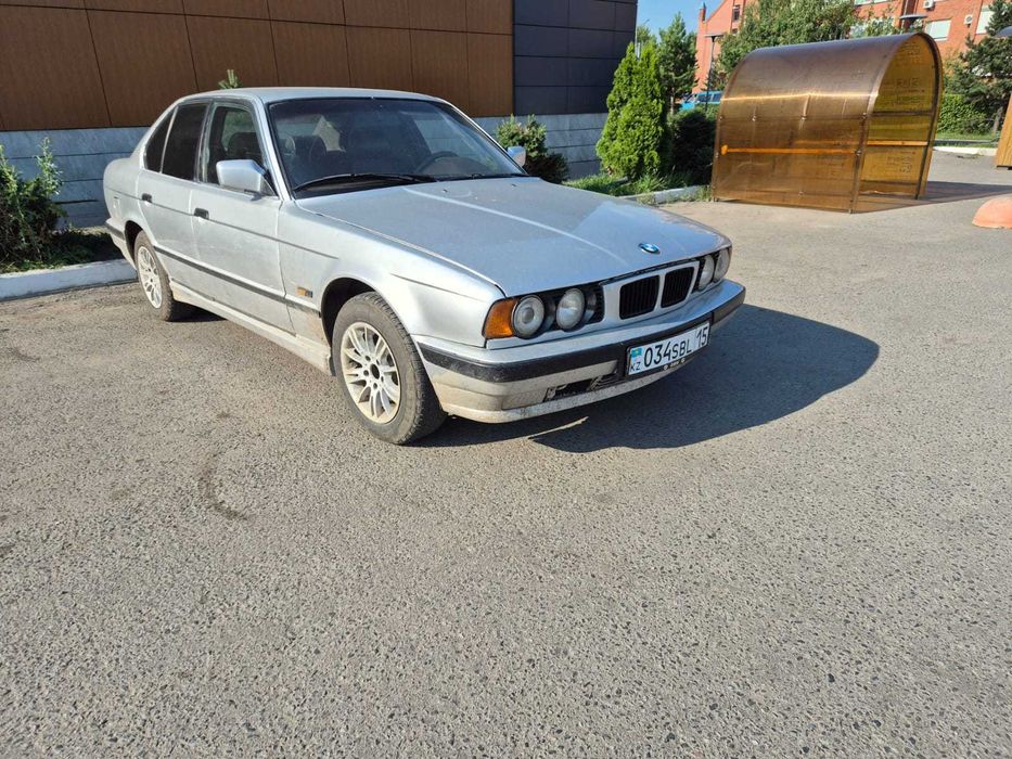 Продам автомобиль БМВ Е34